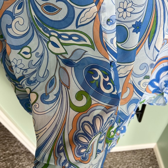 VICI EMILIA PRINTED CHIFFON BUTTON UP BLOUSE size Small - Picture 10 of 12